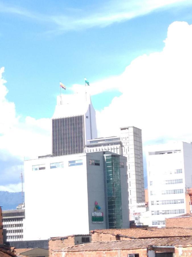 Centro! San Lorenzo - Downtown - Apto Con 2 Hab & Parqueadero Medellín Dış mekan fotoğraf